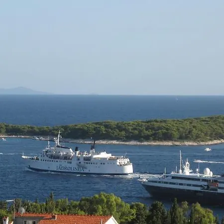 Curin Guest house Hvar Town