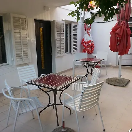 Curin Guest house 3*