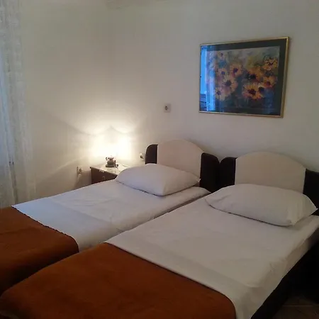 Curin Guest house