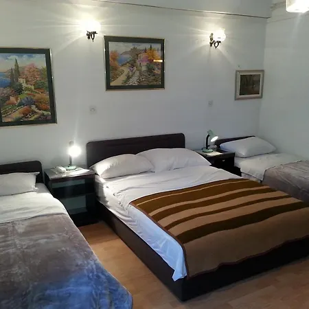 Curin Guest house 3*