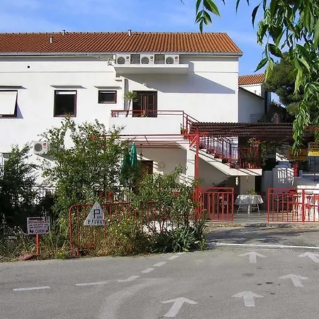 Curin 3* Hvar Town
