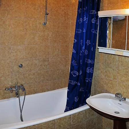 Curin Guest house