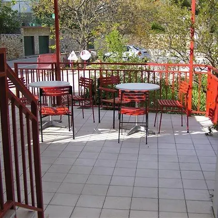 Guest house Curin 3*
